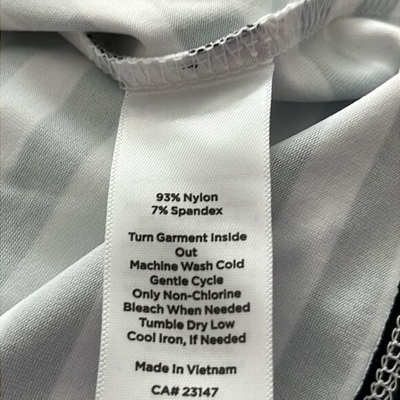 Talbots Women's Black and White Striped Top Nylon Spandex - Picture 7 of 7